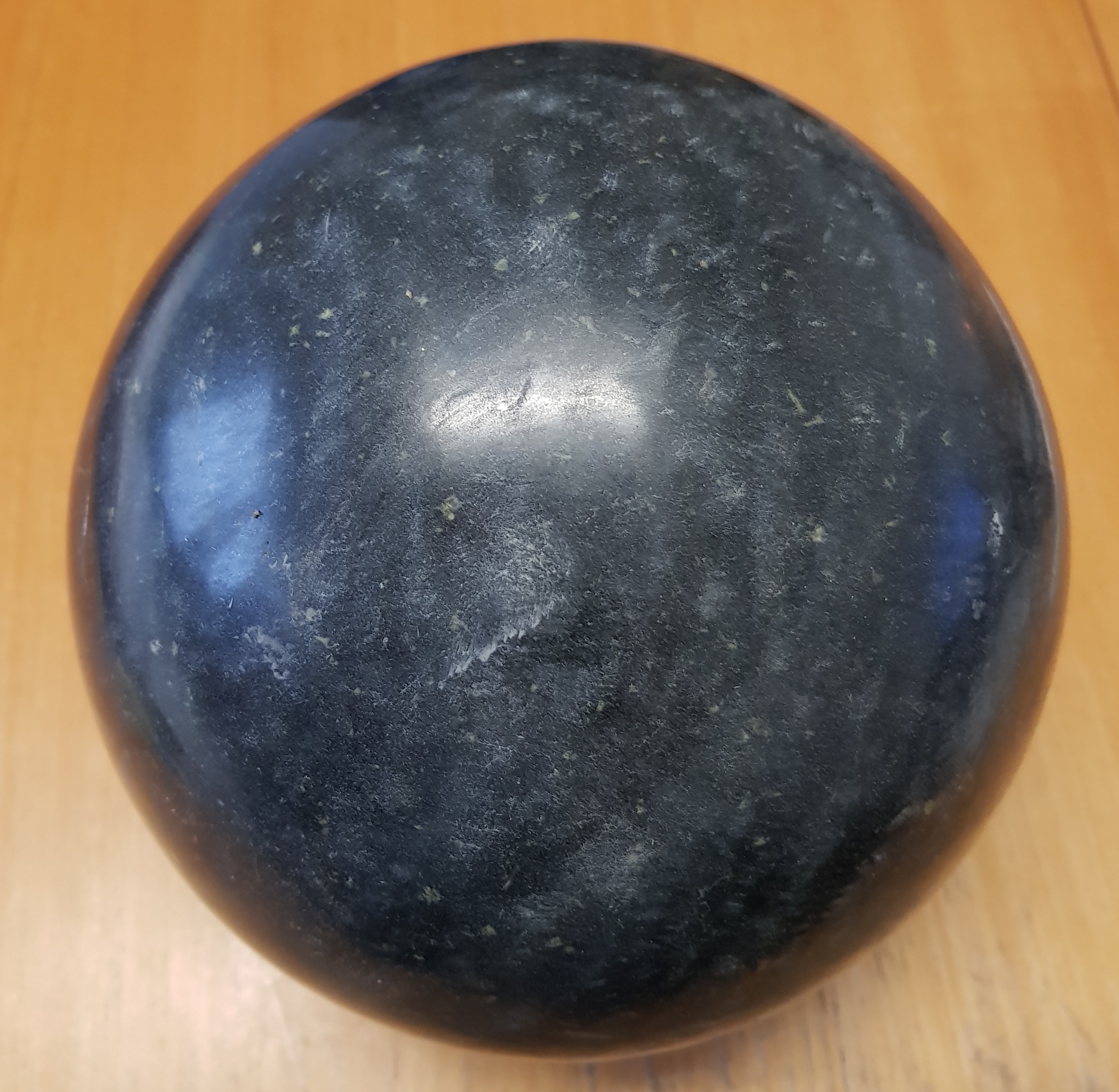 Kugel Granit Nero grauschwarz 30cm