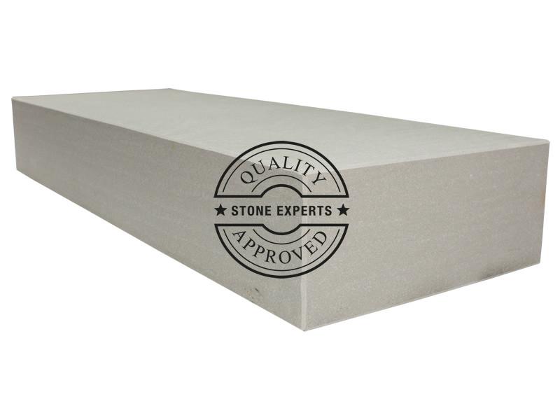 Blockstufe Sandstein Sky grey veredelt 75x35x15cm